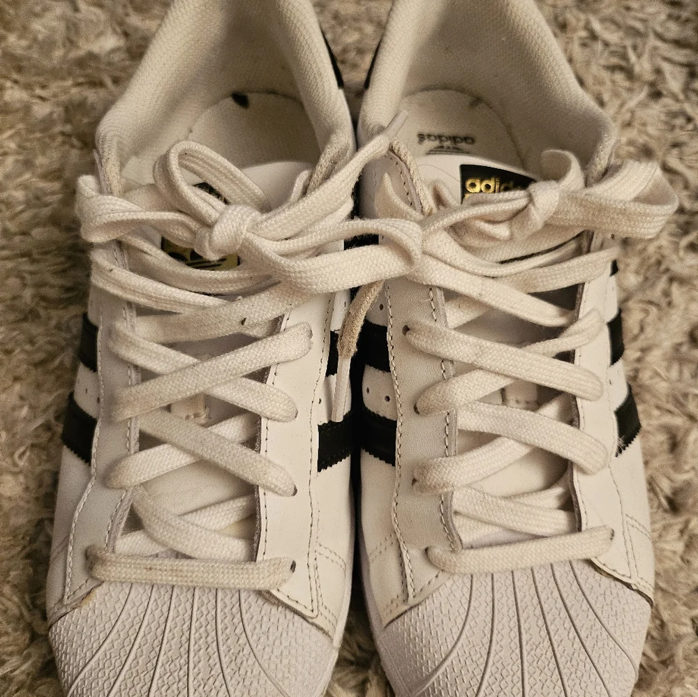 Adidas - Picture 3 of 5